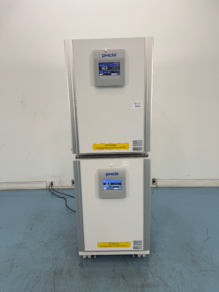 Image of PHCBI Double Stack CO2 Incubator